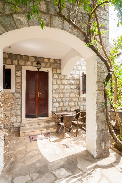 Villa & Apartments Perasto Εξωτερικό φωτογραφία